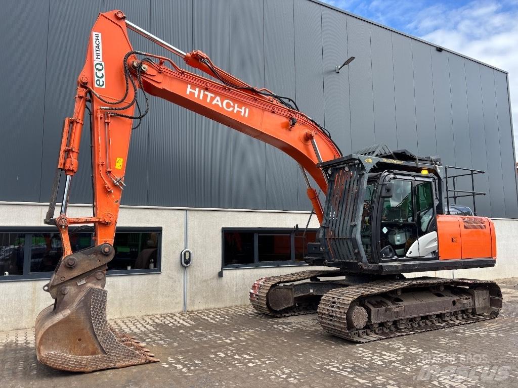 Hitachi ZX 210 LC-6 Vikšriniai ekskavatoriai