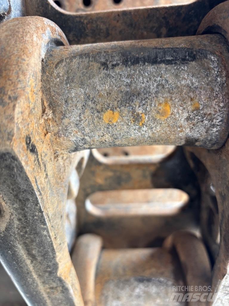 Hitachi ZX 210 LC-6 Vikšriniai ekskavatoriai