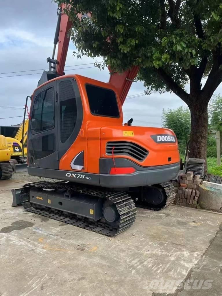 Doosan DX75-9C Vidutinės galios ekskavatoriai 7-12 t