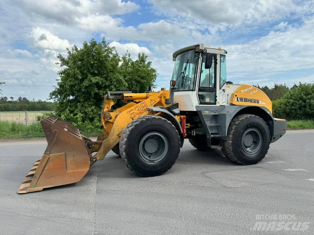 Liebherr L 538 Naudoti ratiniai krautuvai