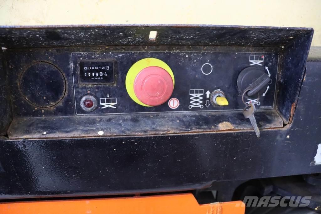 JLG 1932R Žirkliniai keltuvai