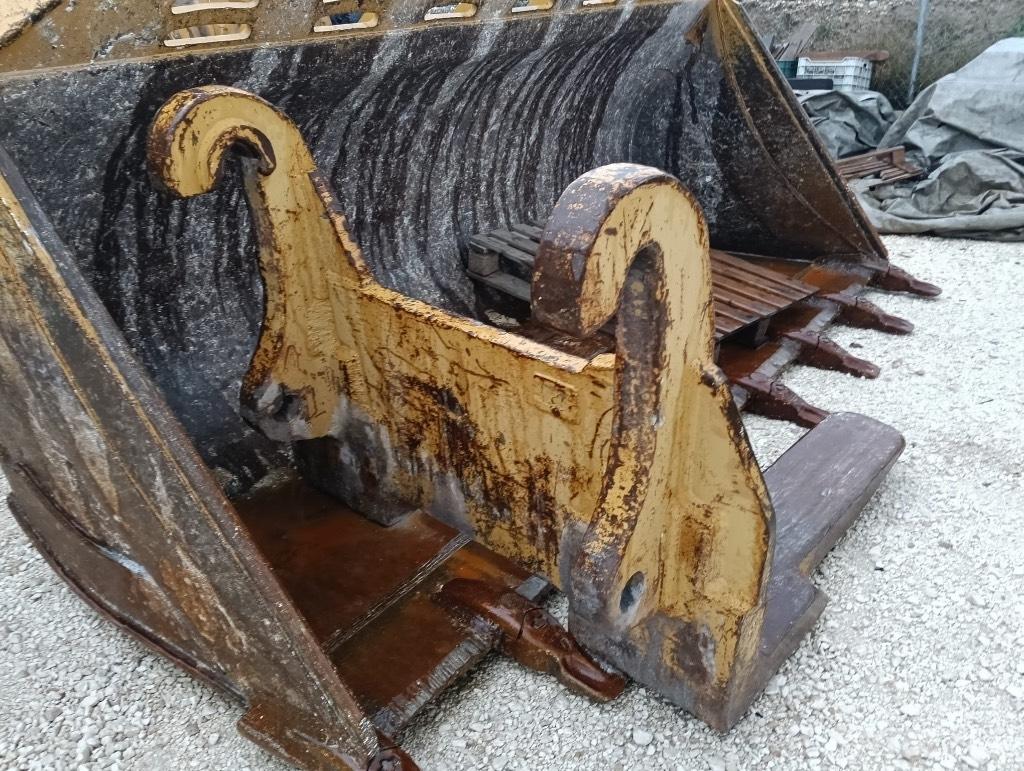 CAT 980 H Griebtuvai