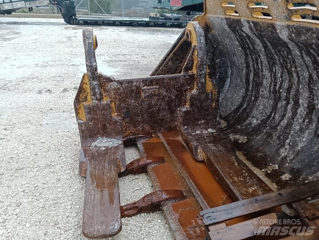 CAT 980 H Griebtuvai