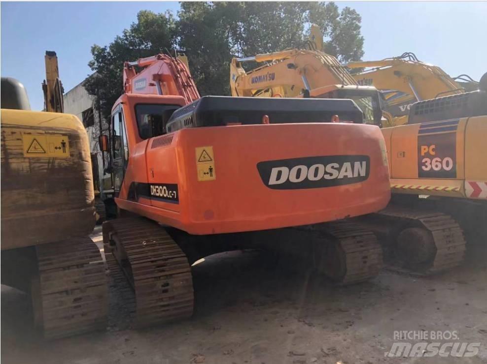 Doosan 225 LC Vikšriniai ekskavatoriai