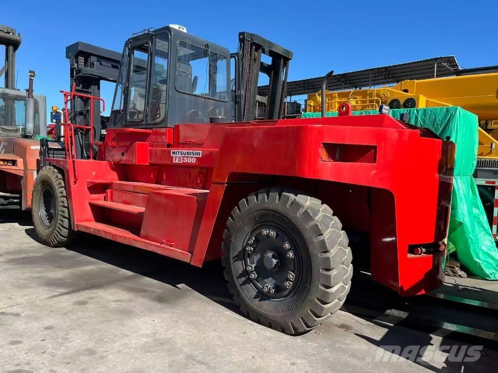 Mitsubishi FD 30 T Dyzeliniai krautuvai