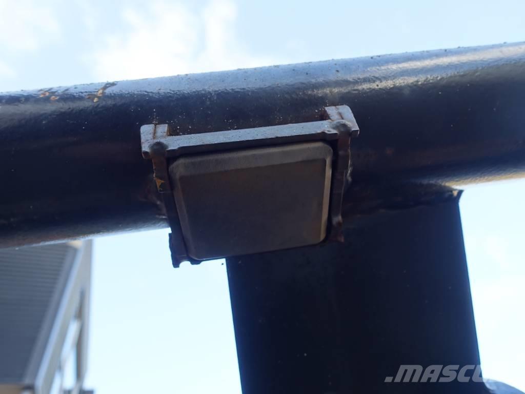 Manitou P4000 // E-Reco Kiti naudoti statybos komponentai