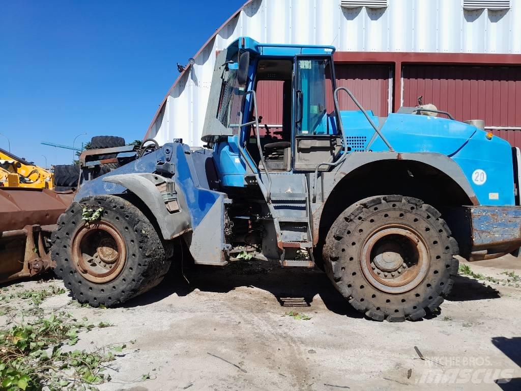 Liebherr L 554 Naudoti ratiniai krautuvai