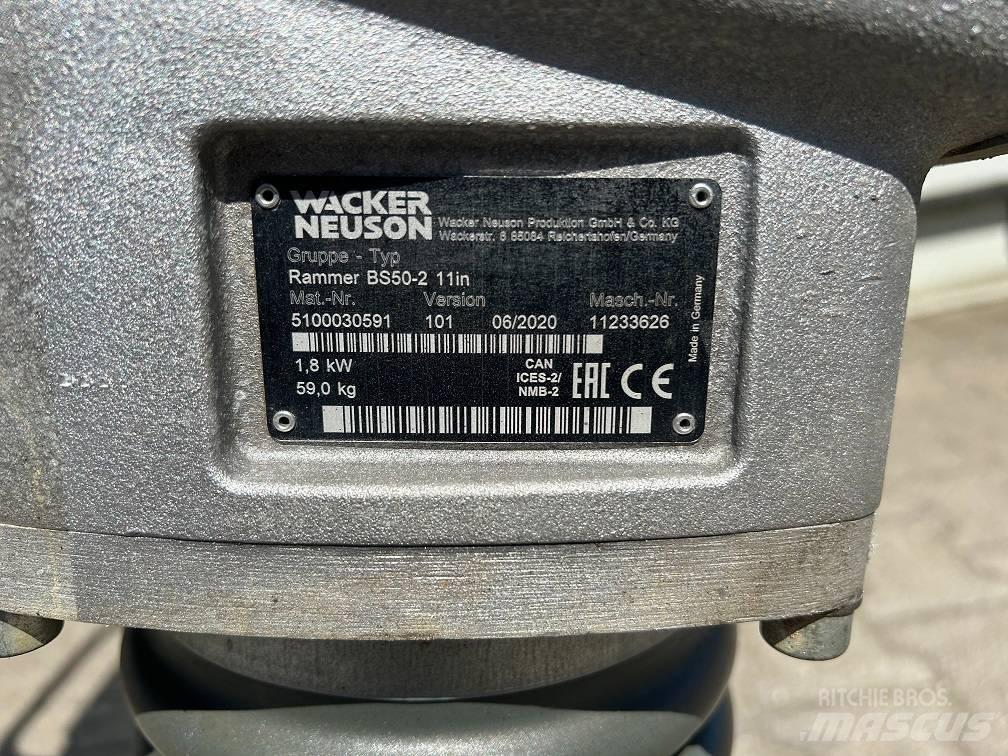 Wacker Neuson BS50-2 Plūktuvai