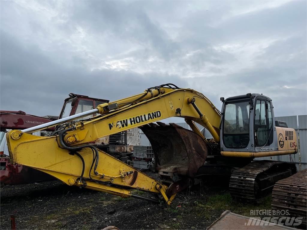 New Holland E 215 Statyba - Kita