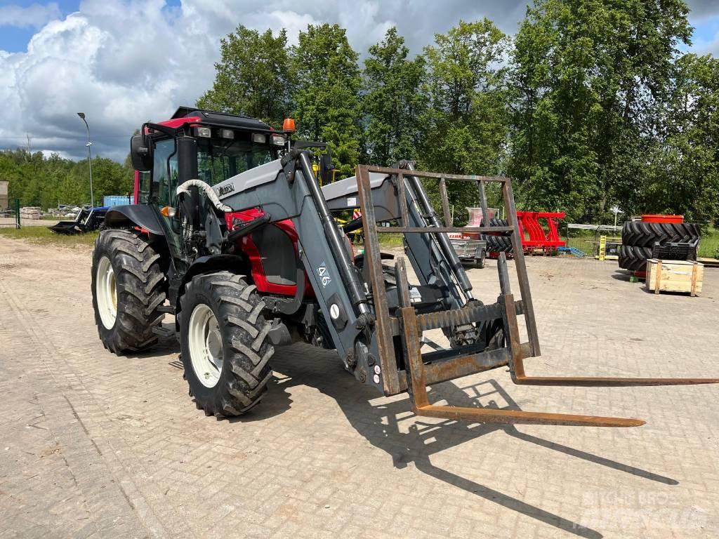 Valtra A 93 Traktoriai