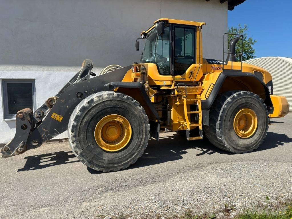 Volvo L 220 G Naudoti ratiniai krautuvai