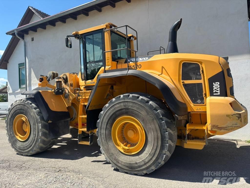 Volvo L 220 G Naudoti ratiniai krautuvai