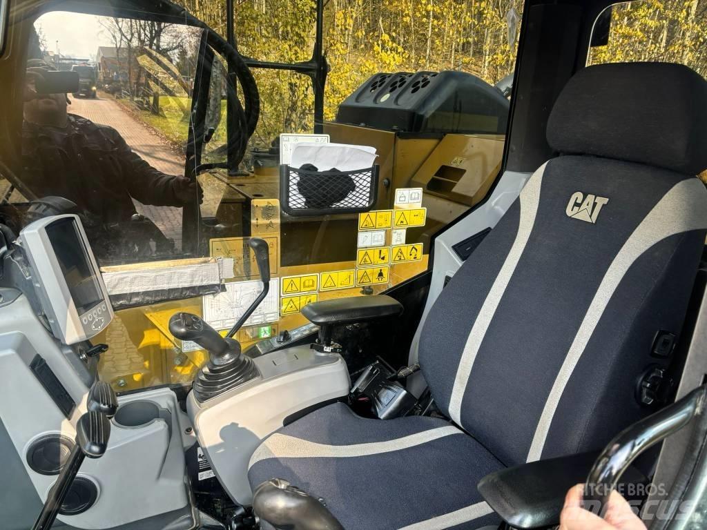 CAT 315 FLCR Vikšriniai ekskavatoriai
