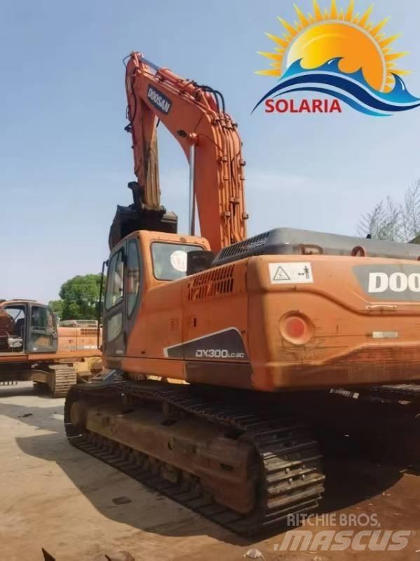 Doosan dx300lc-9c Vikšriniai ekskavatoriai
