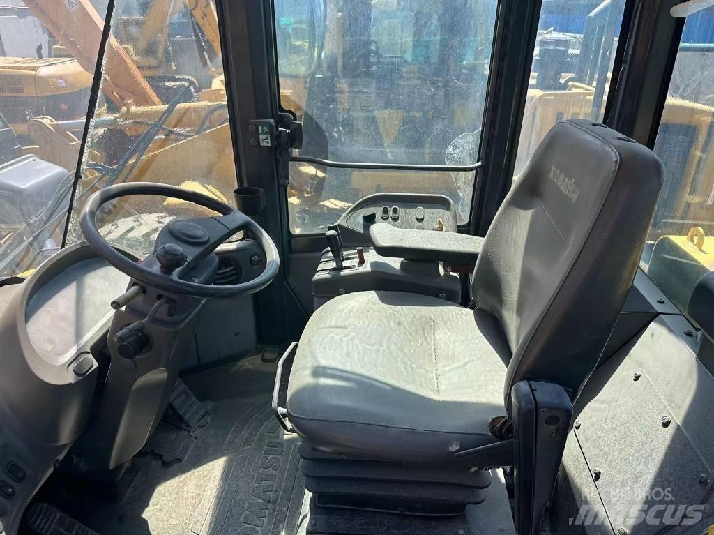 Komatsu WA380-6 Naudoti ratiniai krautuvai