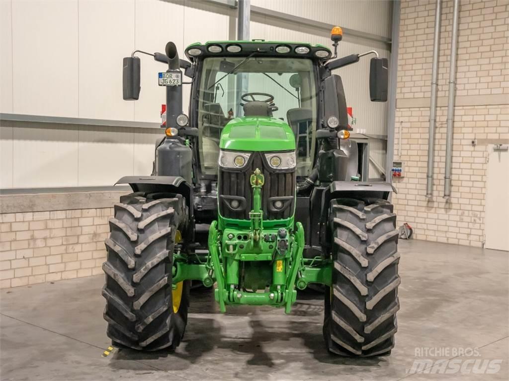 John Deere 6230R Traktoriai