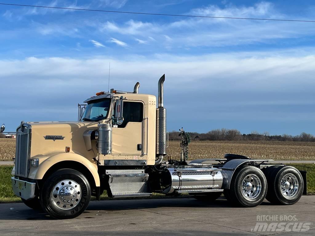 Kenworth W 900 Naudoti vilkikai