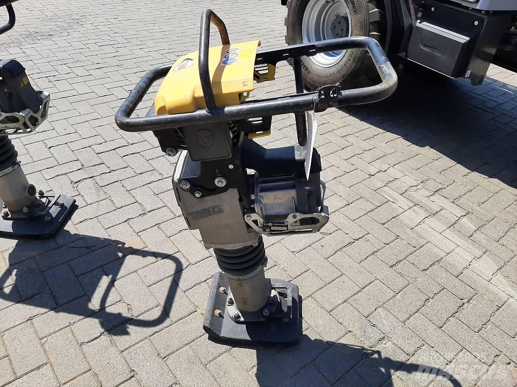 Wacker Neuson AS60e Plūktuvai
