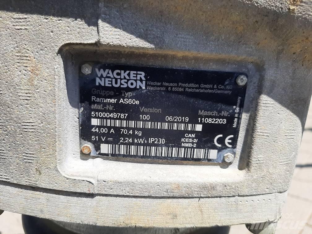 Wacker Neuson AS60e Plūktuvai