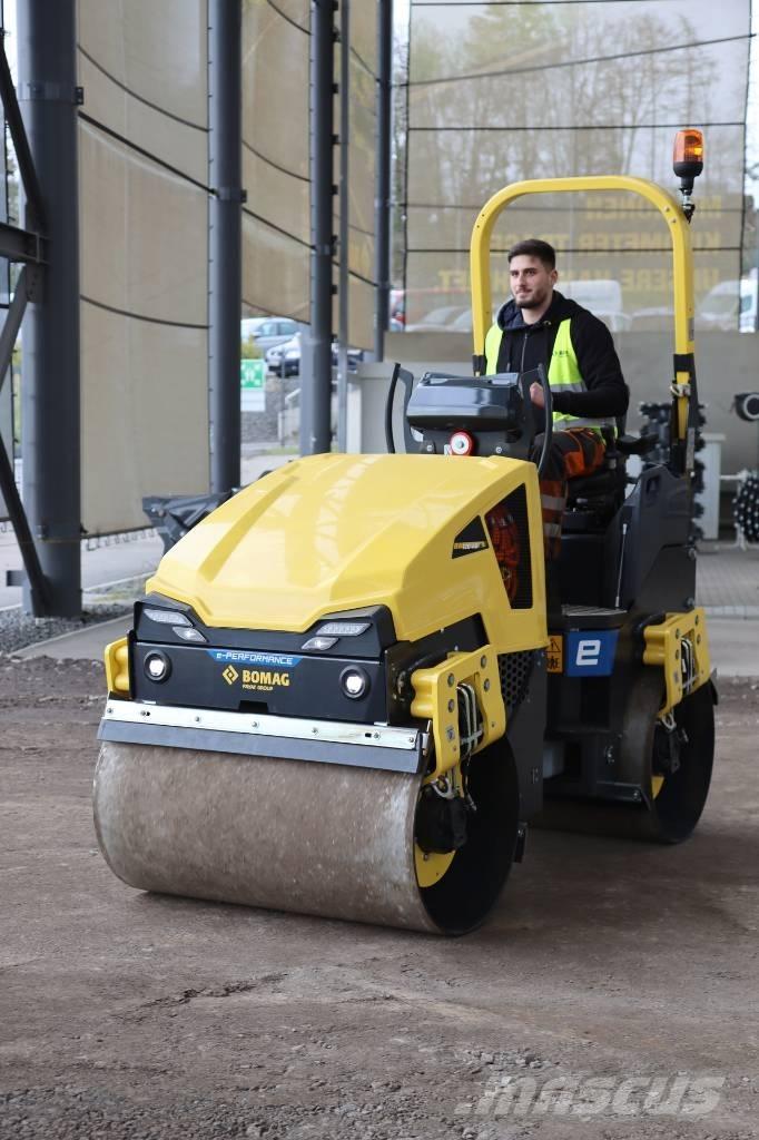 Bomag BW 120 ADe-5 Porinių būgnų volai