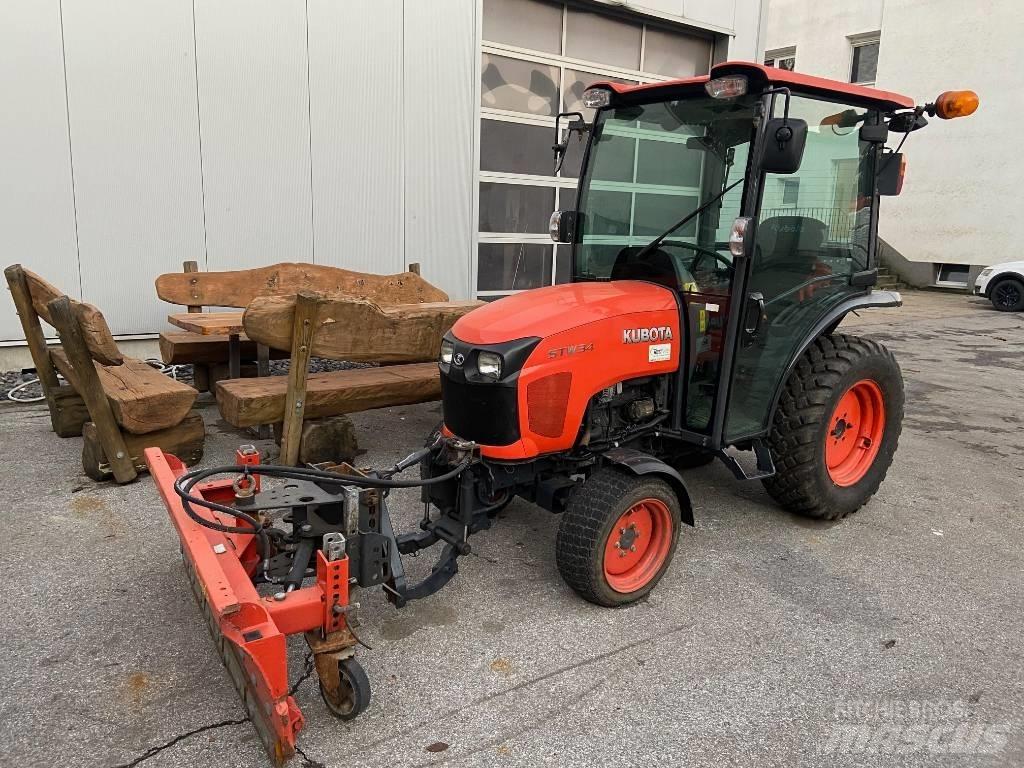 Kubota STW 34 Naudoti kompaktiški traktoriai