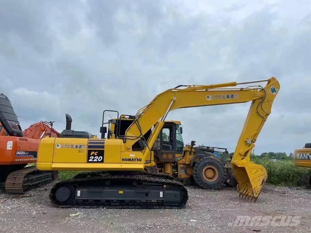 Komatsu PC220-8 Vikšriniai ekskavatoriai