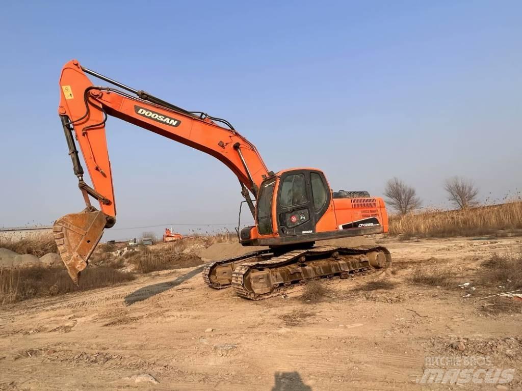 Doosan DX225LC-9C Vikšriniai ekskavatoriai