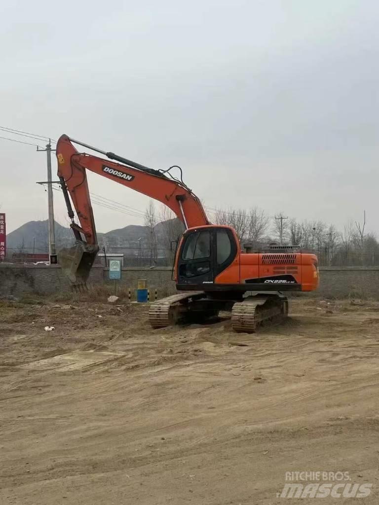 Doosan DX225LC-9C Vikšriniai ekskavatoriai