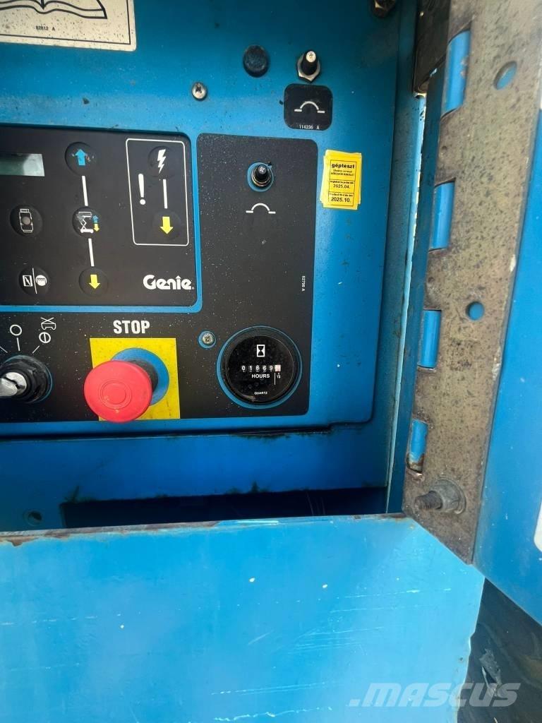 Genie GS 3384 RT Žirkliniai keltuvai