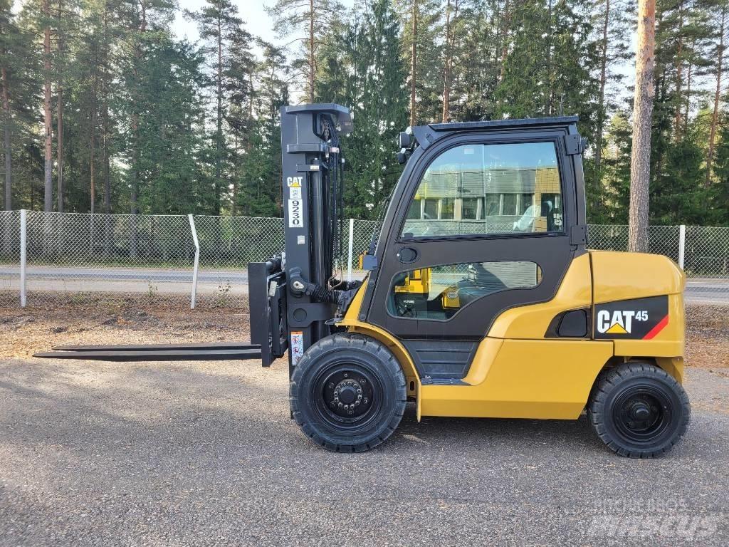 CAT DP45NB Dyzeliniai krautuvai