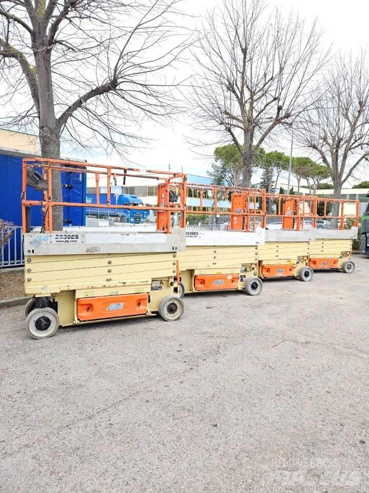 JLG 2630 ES Žirkliniai keltuvai