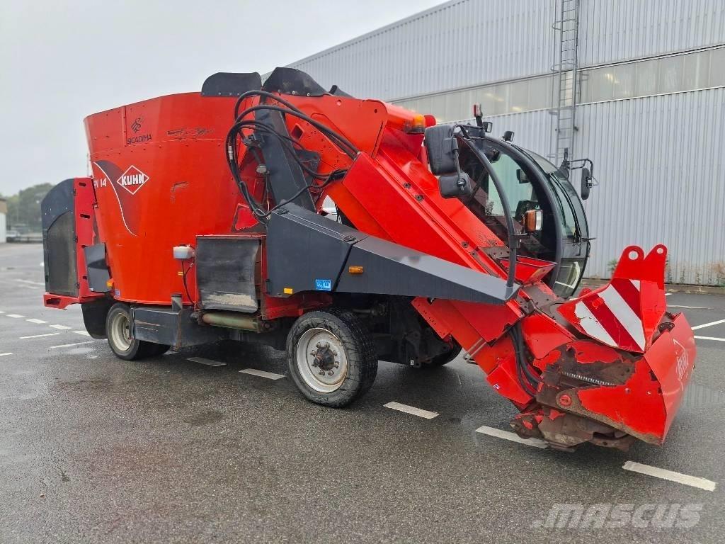 Kuhn SPV 14 Pašarų maišytuvai-dalytuvai