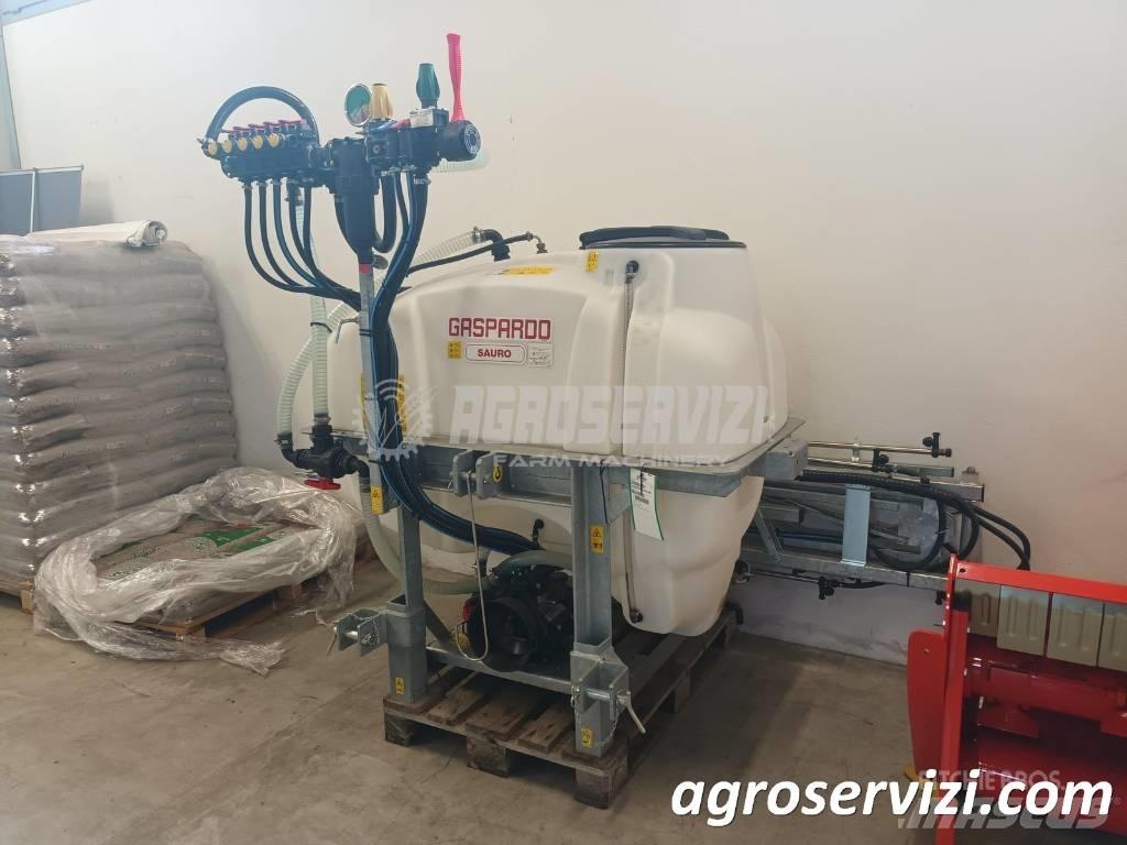 Gaspardo SAURO 600 Įmontuoti purkštuvai