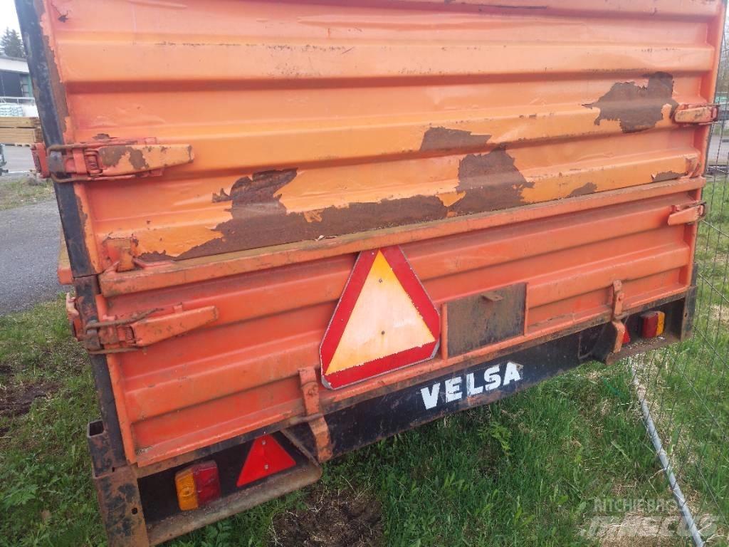 Velsa 55 Savivartės priekabos