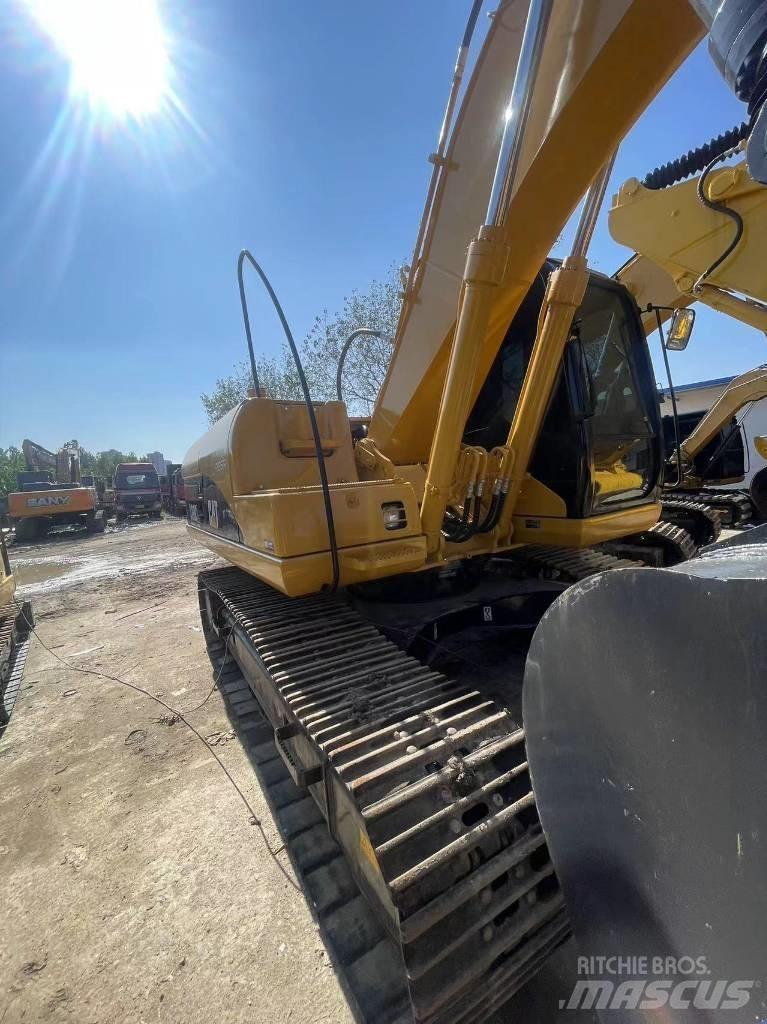 CAT 320 GC Vikšriniai ekskavatoriai