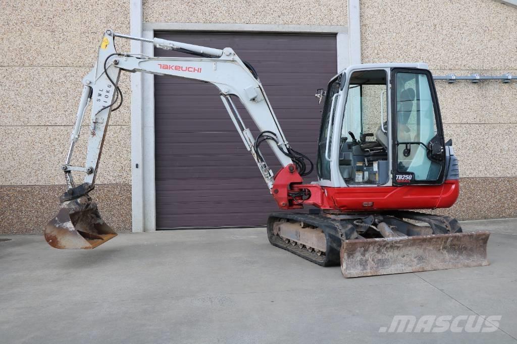 Takeuchi TB 250 Mini ekskavatoriai < 7 t