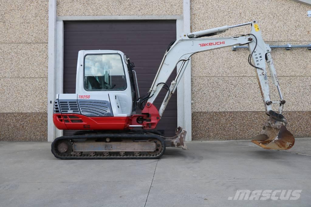 Takeuchi TB 250 Mini ekskavatoriai < 7 t