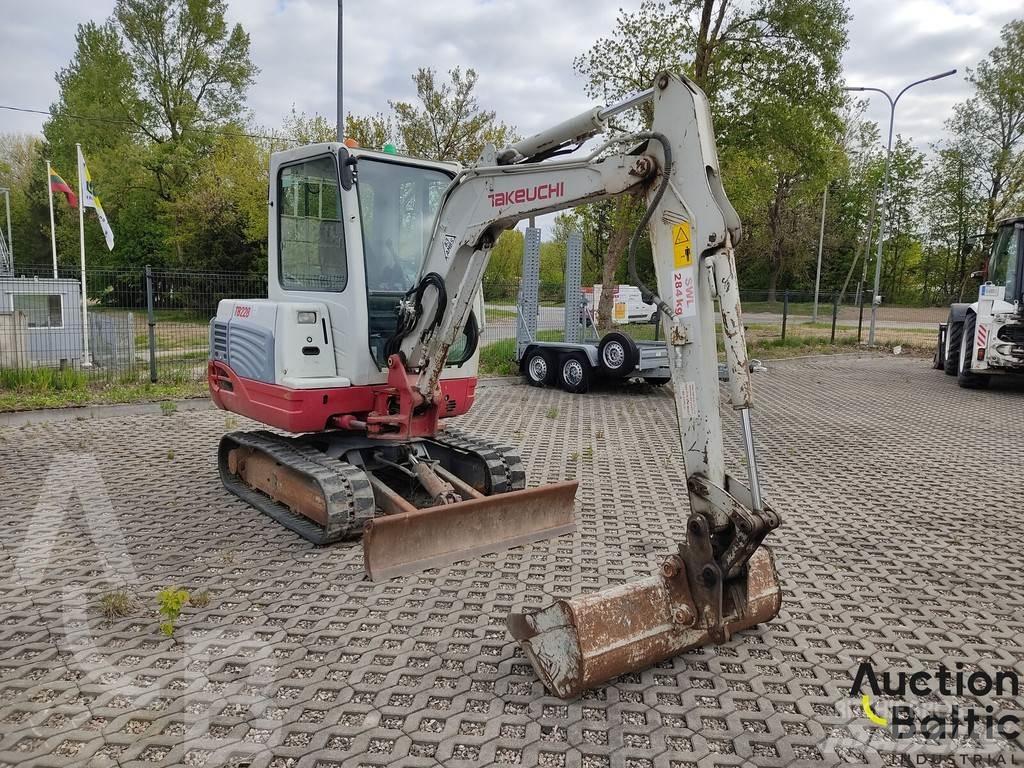 Takeuchi TB228 Mini ekskavatoriai < 7 t