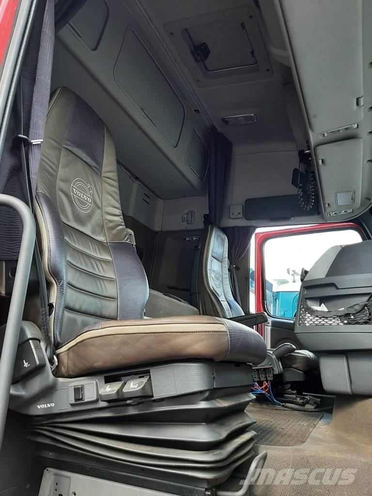 Volvo FH 16 Savivarčių priekabų vilkikai