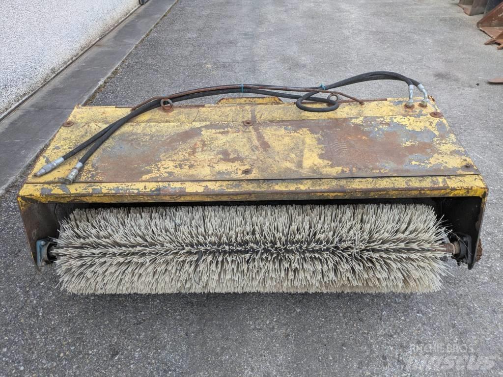 Bobcat 773 Krautuvai su šoniniu pasukimu