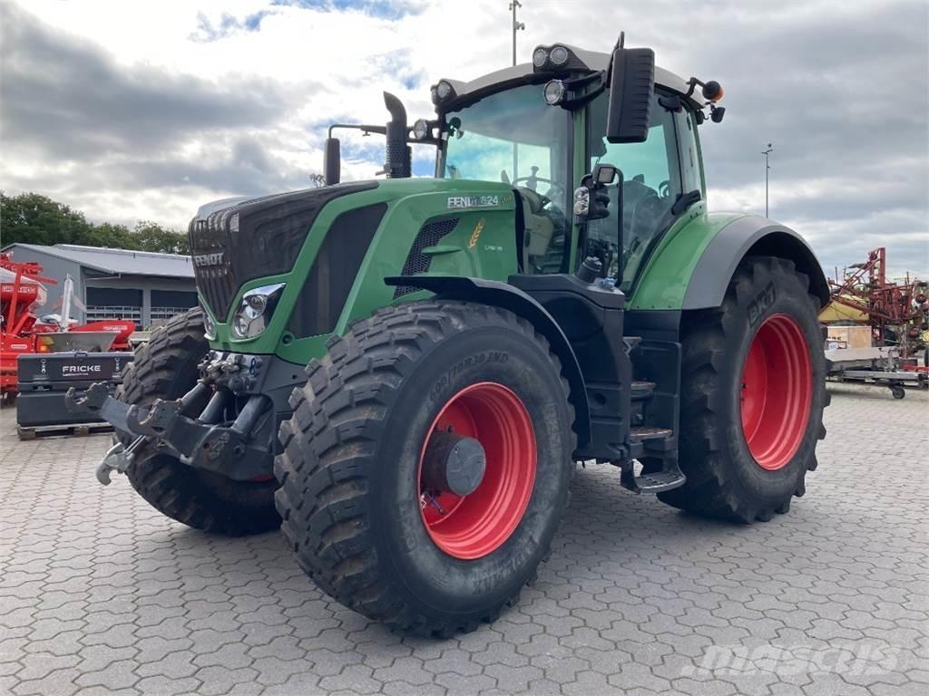 Fendt 824 Vario S4 Traktoriai