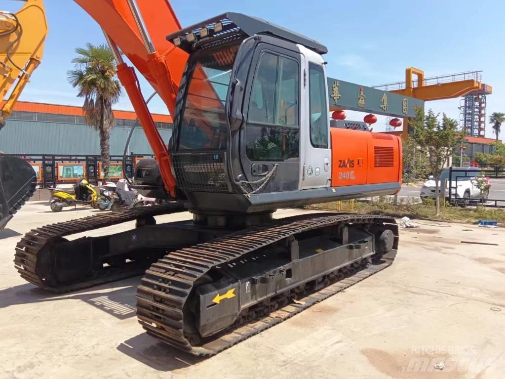 Hitachi ZX 240 Vikšriniai ekskavatoriai