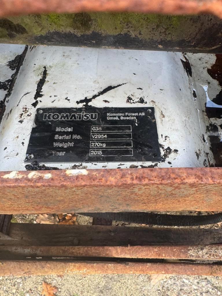 Komatsu G36 Griebtuvai