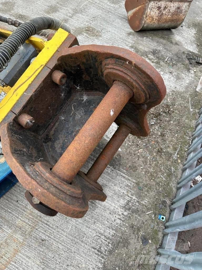 Atlas Copco MB 1200 Hidrauliniai kūjai / Trupintuvai