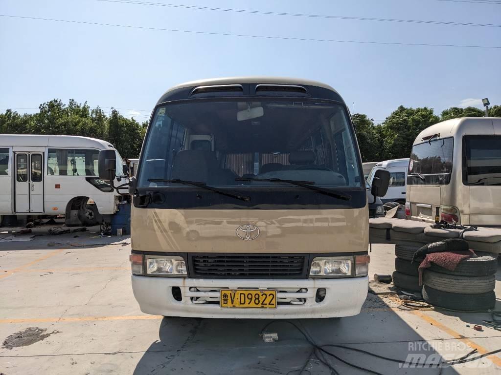 Toyota Coaster Tarpmiestiniai autobusai