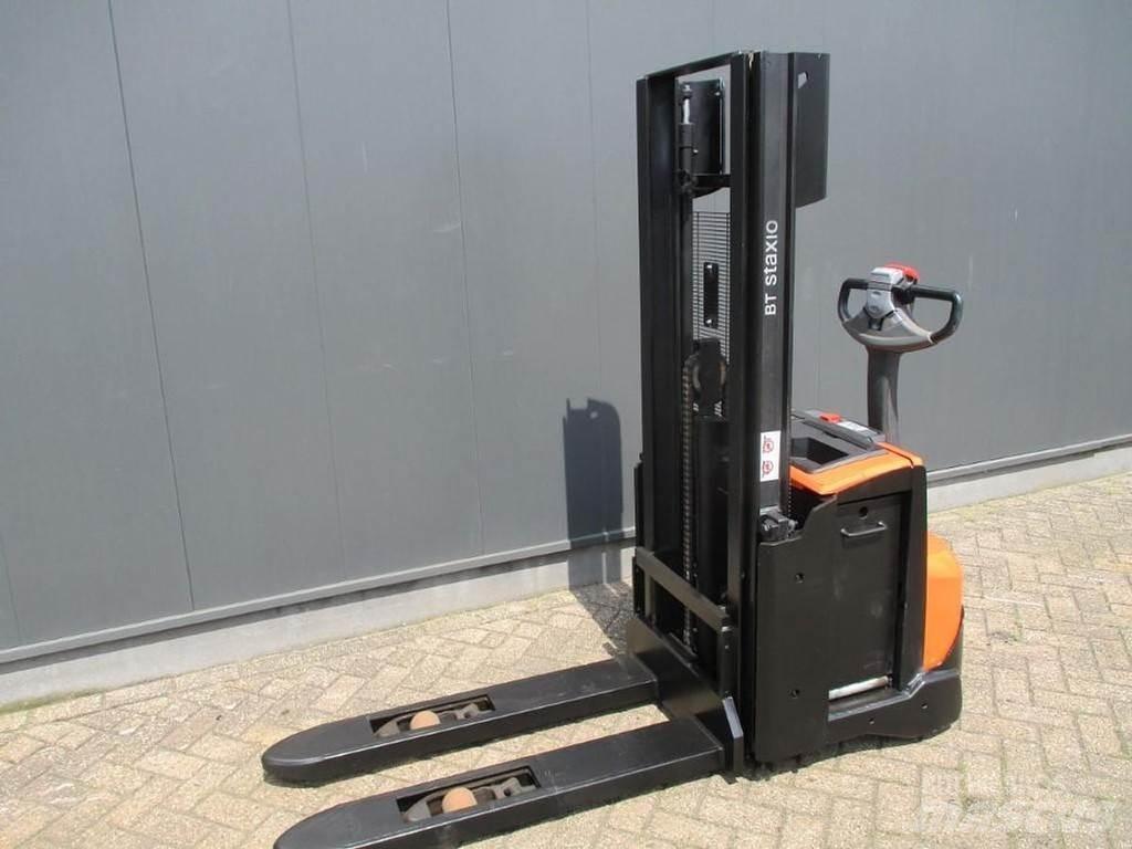 Toyota SWE 120L Rankiniai vėžimėliai