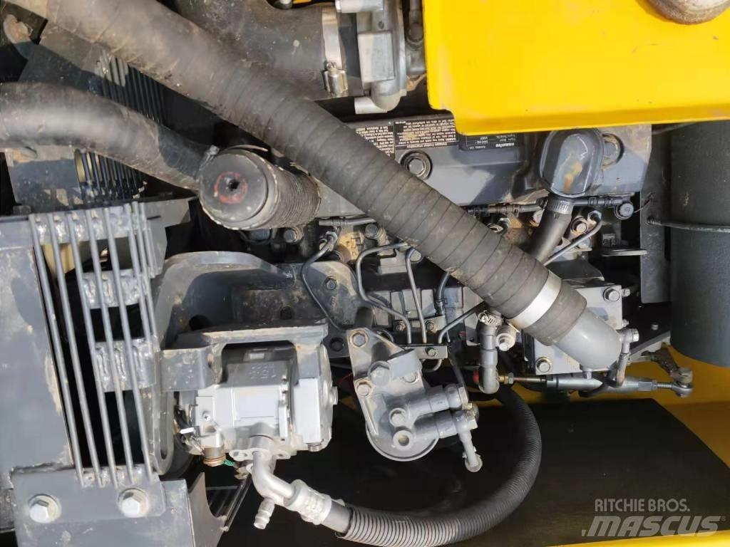 Komatsu PC 130 Vikšriniai ekskavatoriai