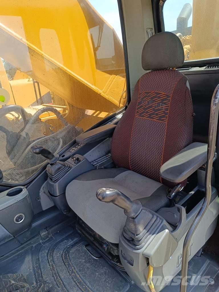 CAT 365 C L ME Vikšriniai ekskavatoriai