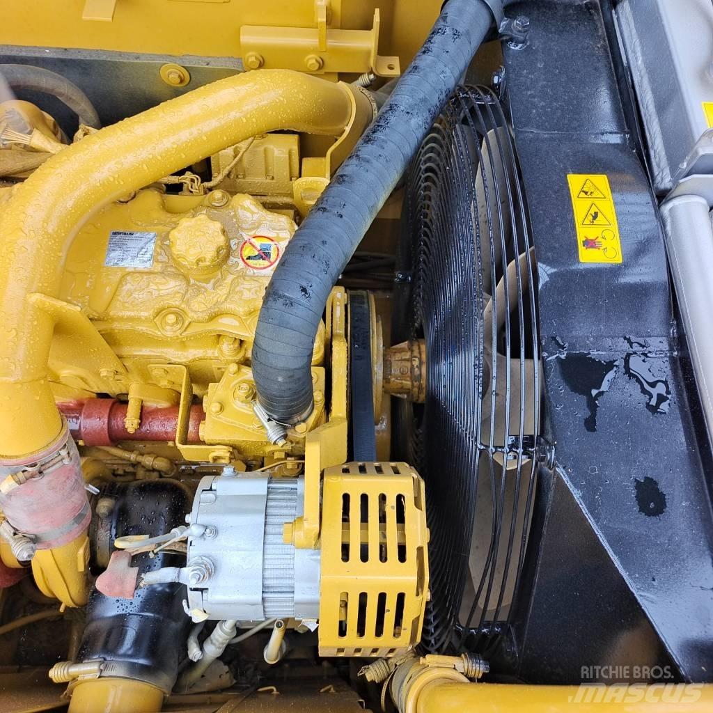 CAT 320 D Vikšriniai ekskavatoriai