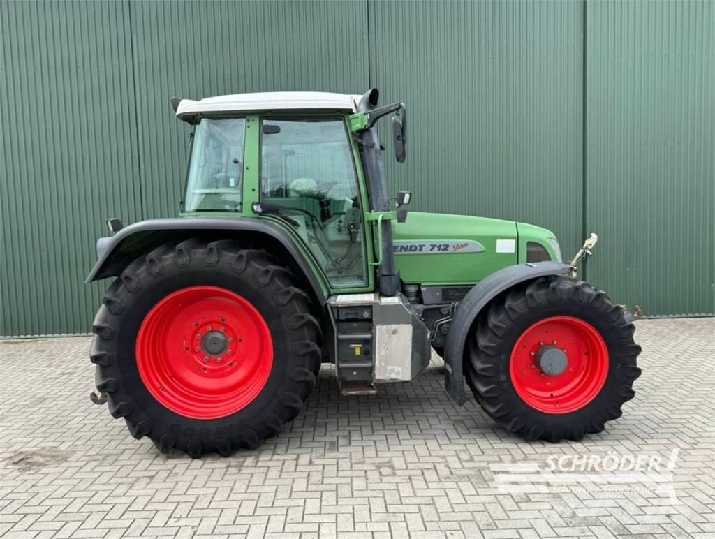 Fendt 712 VARIO Traktoriai